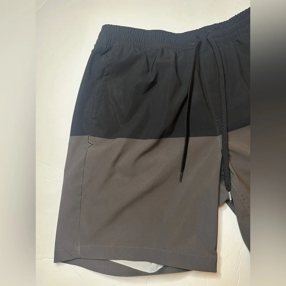 Vans Off The Wall Range Elastic Relaxed Shorts Size Small - Picture 3 of 9